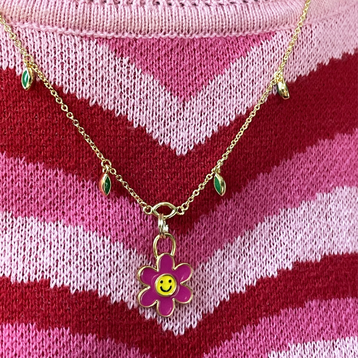 Adjustable Leaf Pendant Necklace