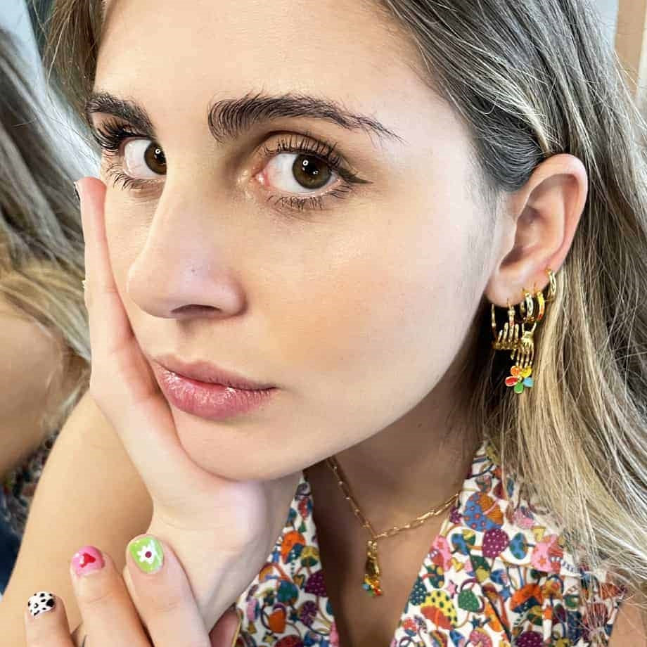 Pendant with HAND and FLOWER – JADEZZZZZ ♥ RWA