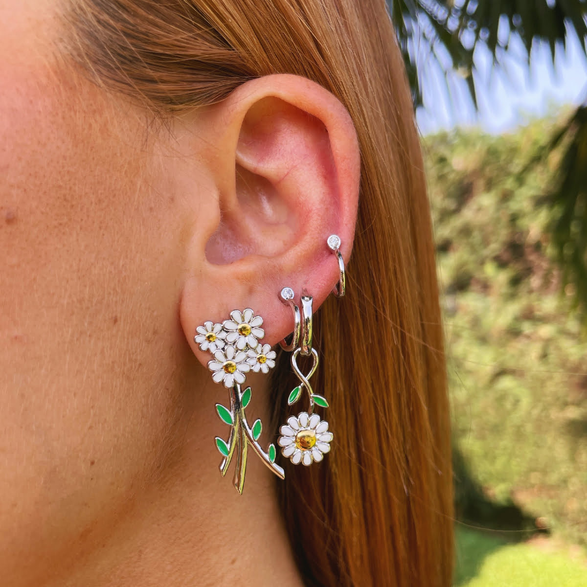 Orecchini STUD con MAZZO di margherite